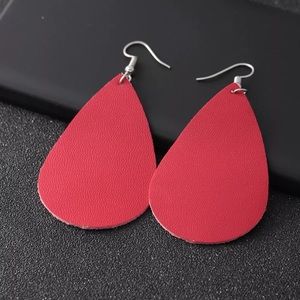 ‎✨LEATHER-RED-EARRINGS✨NEW
